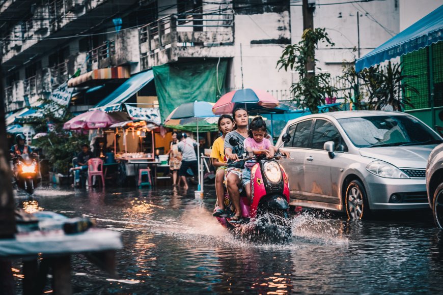 Thailand's rainy season is postponed by two weeks, paving the way for a long summer.
