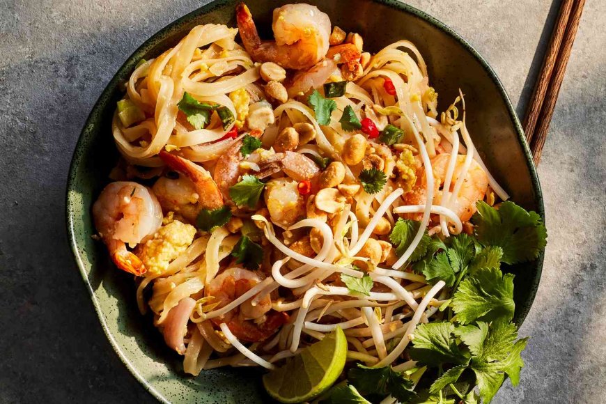 How to Cook Authentic Pad Thai: A Step-by-Step Guide