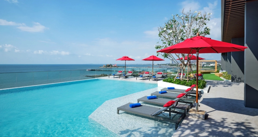 Discover the finest of Sriracha and Koh Si Chang with Novotel.