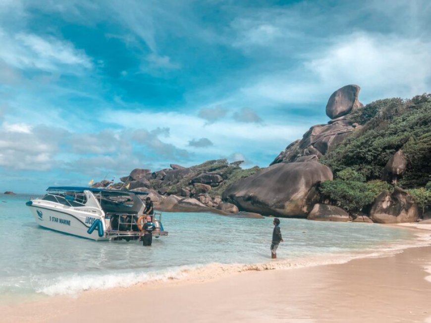 SIMILAN AND SURIN ISLANDS CLOSE DOWN FOR WET SEASON