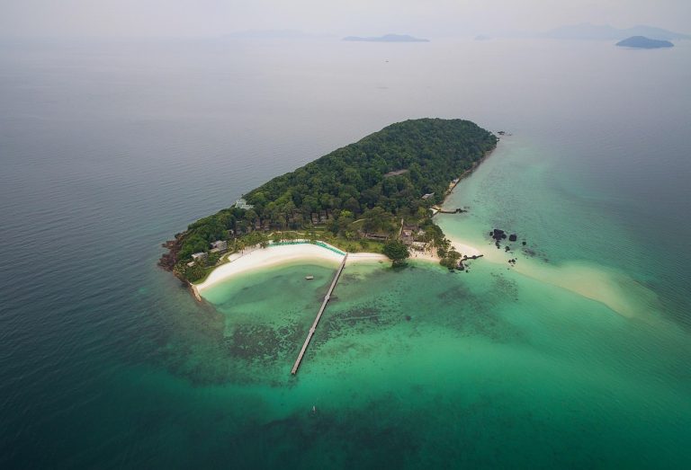 Best Rooftop Bars In Phuket 2026 – Top Attractions and Travel Tips for 2026 best rooftop bars in phuket 2026 - Phuket Times Travel